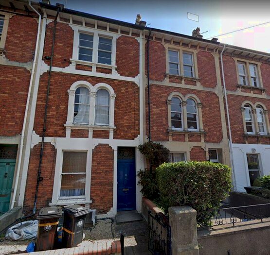 6 Bedroom Terraced House To Rent In Sunningdale, Bristol, BS8