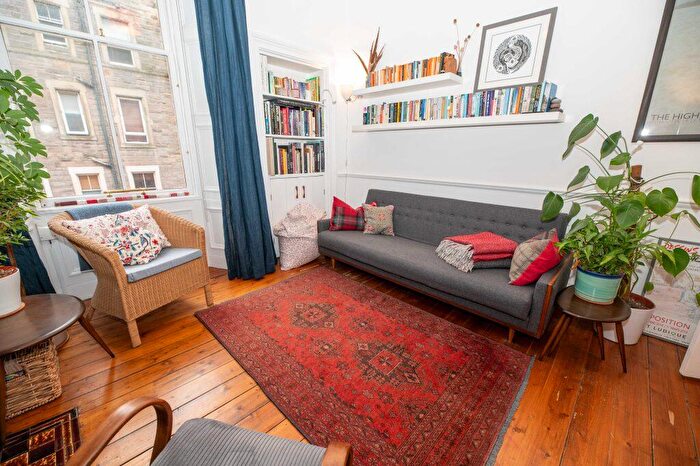 1 Bedroom Flat To Rent In Lt – Lochrin Place, Edinburgh, EH3