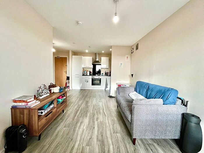 1 Bedroom Flat To Rent In Southwood House, Goodiers Drive, Salford, M5