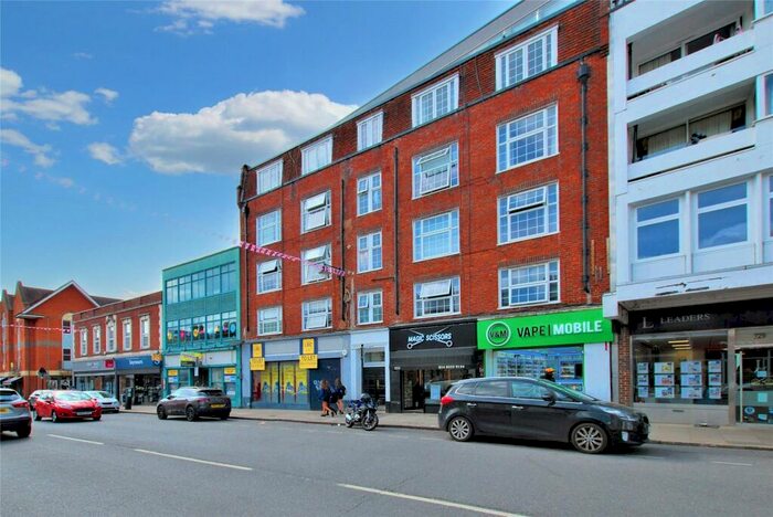 Apartment To Rent In Eastgate House, High Street, Guildford, Surrey, GU1