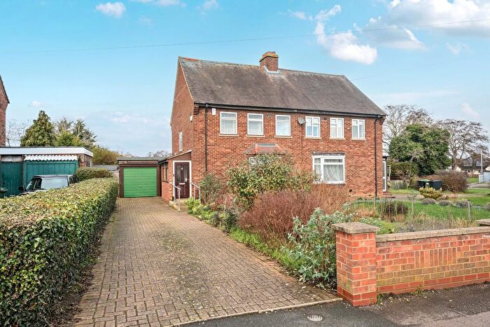 3 Bedroom Semi-Detached House For Sale In George Street, Shefford, SG17