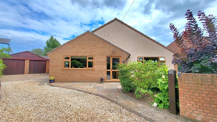 3 Bedroom Detached Bungalow For Sale In Chapel Lane, Werrington, Peterborough, PE4