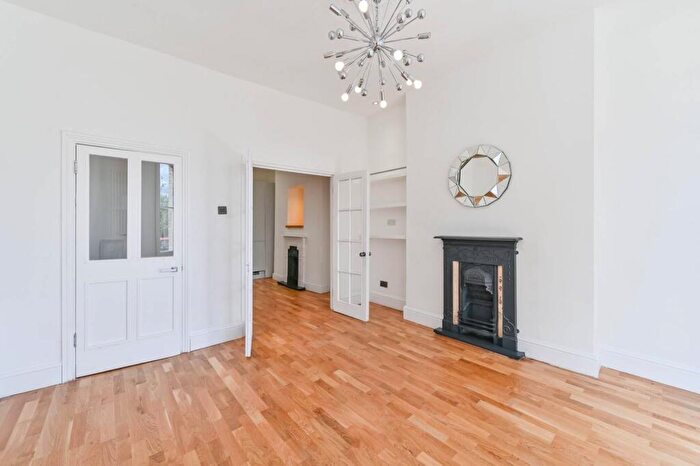 1 Bedroom Flat For Sale In Devonshire Road, Forest Hill, London, SE23