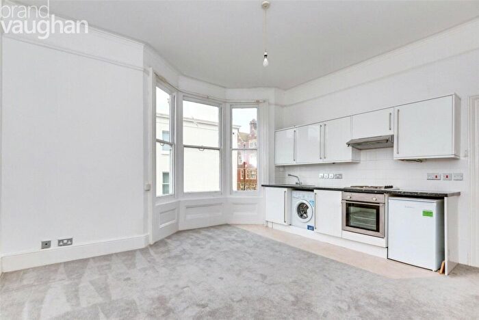 Flat To Rent In College Road, Brighton, BN2