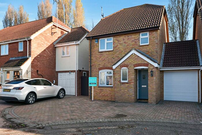 3 Bedroom Detached House For Sale In Shillingstone, Bishopsteignton Location, Shoeburyness, Essex, SS3