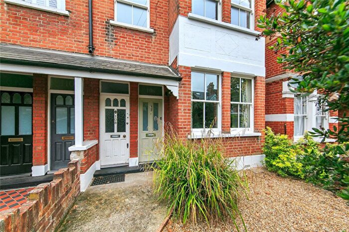 2 Bedroom Maisonette For Sale In Ashleigh Road, East Sheen, SW14