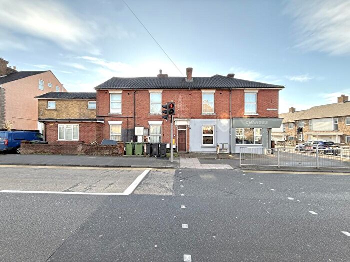 1 Bedroom Flat To Rent In Holland Road, Maidstone, ME14