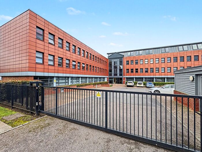 2 Bedroom Flat For Sale In Crest View Drive, Petts Wood, Orpington, BR5