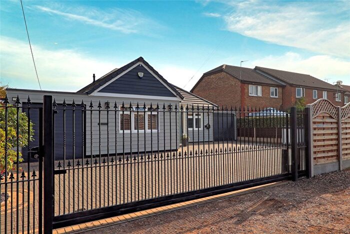 2 Bedroom Bungalow For Sale In Great Berry Farm Chase, Langdon Hills, Basildon, Essex, SS16