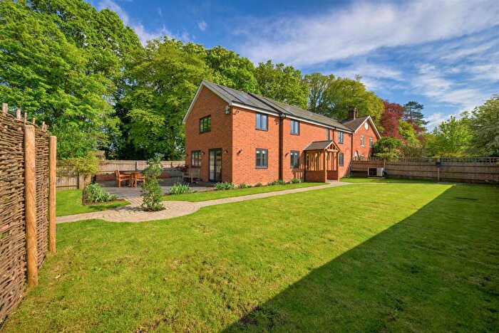 4 Bedroom Semi-Detached House For Sale In Whitchurch Hill, Reading, RG8