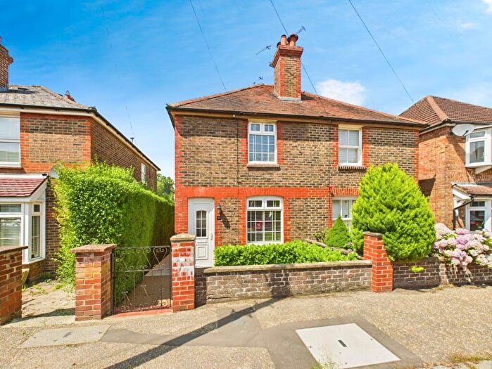 2 Bedroom Semi-Detached House To Rent In Purton Road, Horsham, RH12