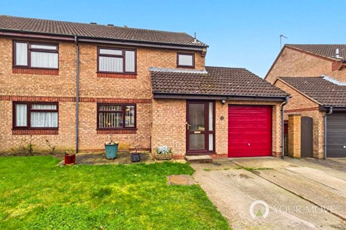 3 Bedroom Semi Detached House For Sale In St. Benets Drive, Beccles, Suffolk, NR34