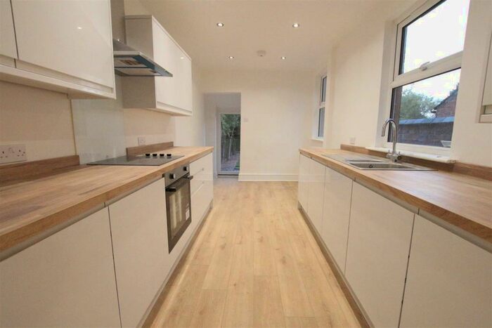 3 Bedroom House To Rent In Adnitt Road, Northampton, NN1