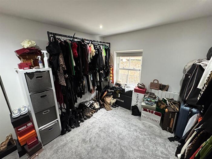 2 Bedroom Flat To Rent In Alpha Cottage, Lloyd Place, Ware, SG12