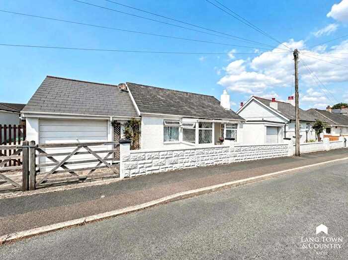 2 Bedroom Bungalow For Sale In The Grove, Plymstock, Plymouth, PL9