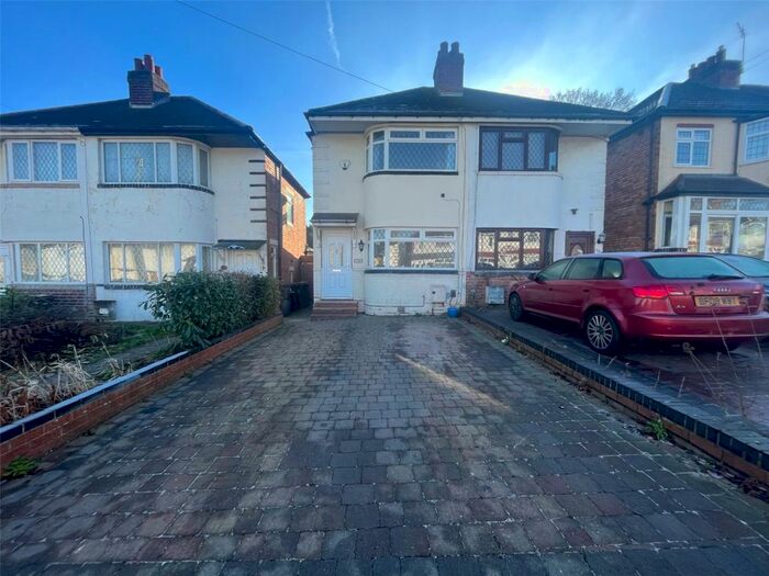 2 Bedroom Detached House To Rent In Castle Lane, Solihull, West Midlands, B92