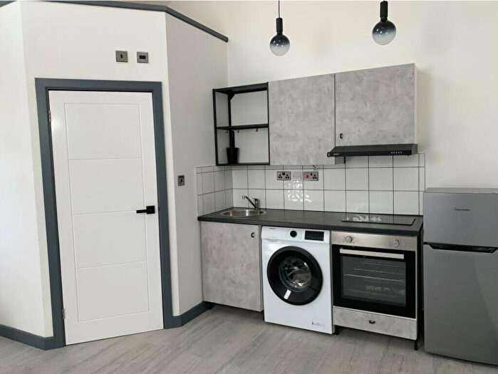 Studio To Rent In Shirley Road, Southampton, SO15