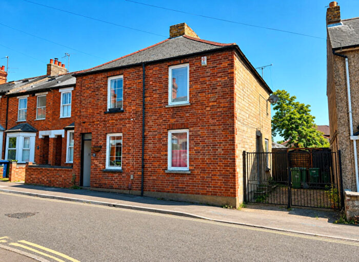2 Bedroom House For Sale In East Avenue, Oxford, OX4