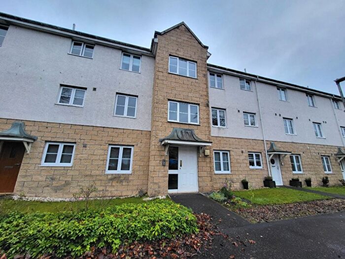2 Bedroom Flat To Rent In John Neilston Avenue, Paisley, Renfrewshire, PA1