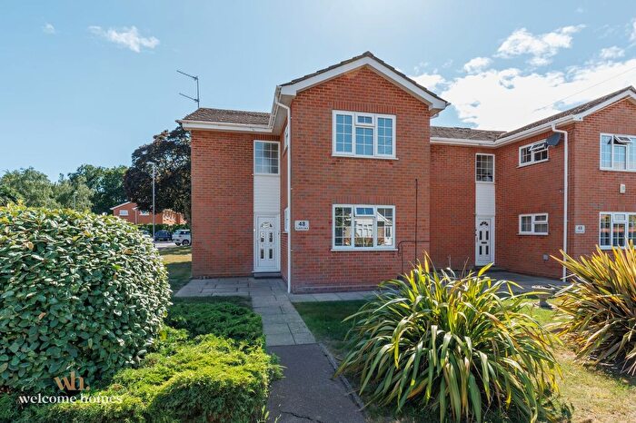 2 Bedroom Flat To Rent In Endfield Road, Christchurch, BH23