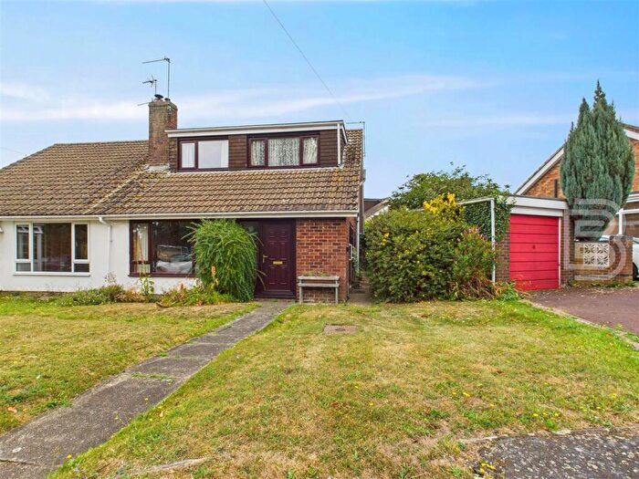 3 Bedroom Semi-Detached House For Sale In South Road, Clifton Upon Dunsmore, Rugby, CV23