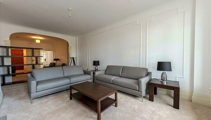 5 Bedroom Flat To Rent In Strathmore Court, Park Road, NW8