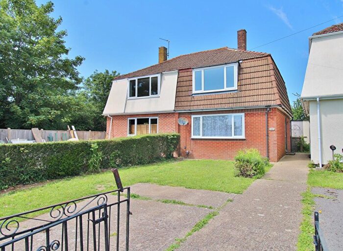 2 Bedroom Semi-Detached House For Sale In Gosport Road, Stubbington, PO14