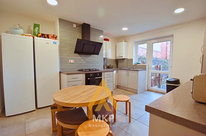 6 Bedroom Terraced House To Rent In Tiverton Road, Selly Oak, B29
