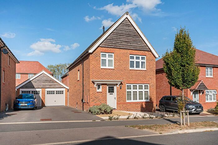 2 Bedroom Detached House For Sale In Mitchell Way, Milton, OX13