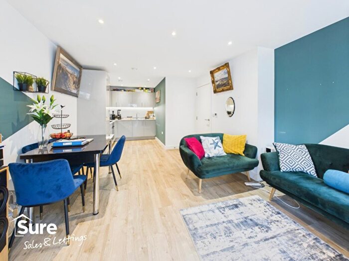 1 Bedroom Apartment For Sale In Dacorum Way, Hemel Hempstead, Hertfordshire, HP1