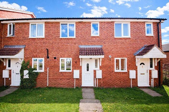 2 Bedroom Terraced House For Sale In Barncroft Close, Grove Green, ME14