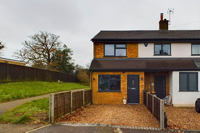 2 Bedroom Property To Rent In Polehanger Lane, Hemel Hempstead, HP1