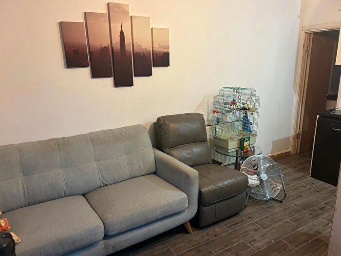 1 Bedroom Flat To Rent In Devonshire Road, Ilford, Essex, IG2