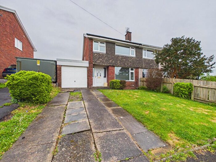 3 Bedroom Semi-Detached House For Sale In Chelsea Avenue, Bridgend, CF31