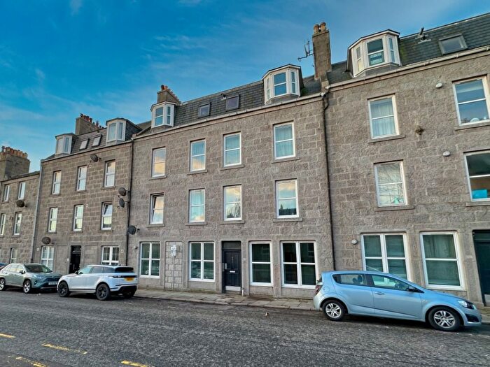 1 Bedroom Flat To Rent In George Street, City Centre, Aberdeen, AB25