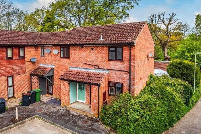 1 Bedroom House To Rent In Oak Corner, Beare Green, RH5