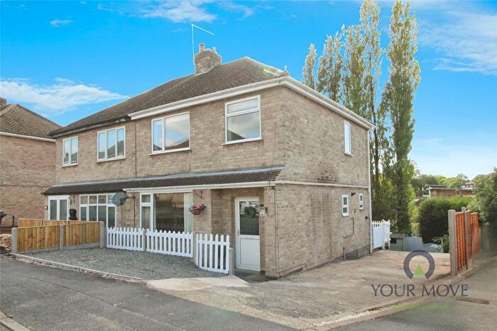 3 Bedroom Semi-Detached House For Sale In Bonchurch Road, Whitwick, Coalville, Leicestershire, LE67