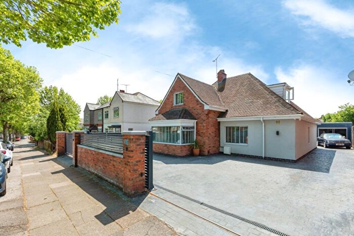 4 Bedroom Detached House For Sale In Lythalls Lane, Holbrooks, Coventry, CV6