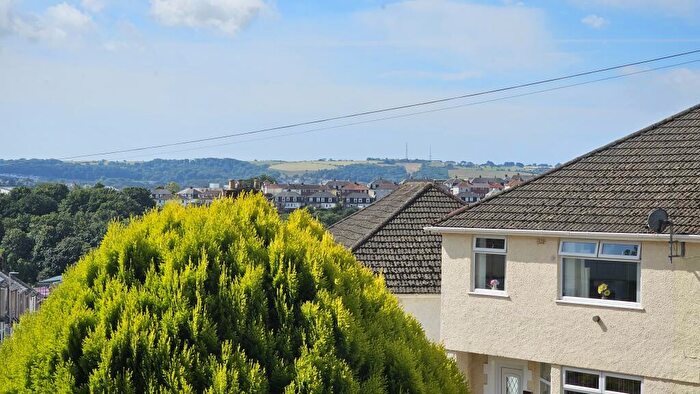 3 Bedroom Semi-Detached House For Sale In Wycliffe Road, Plymouth, PL3