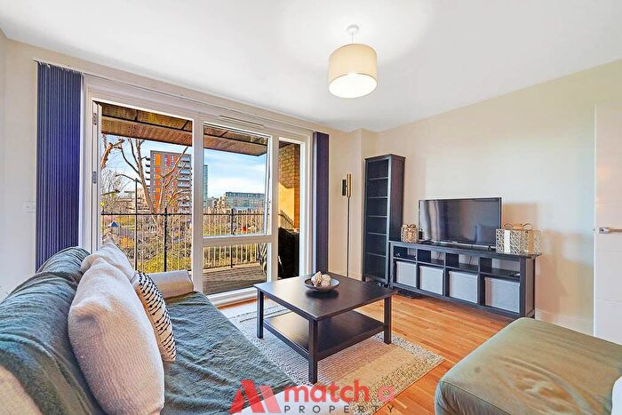 1 Bedroom Apartment To Rent In Upper North Street, London, E14