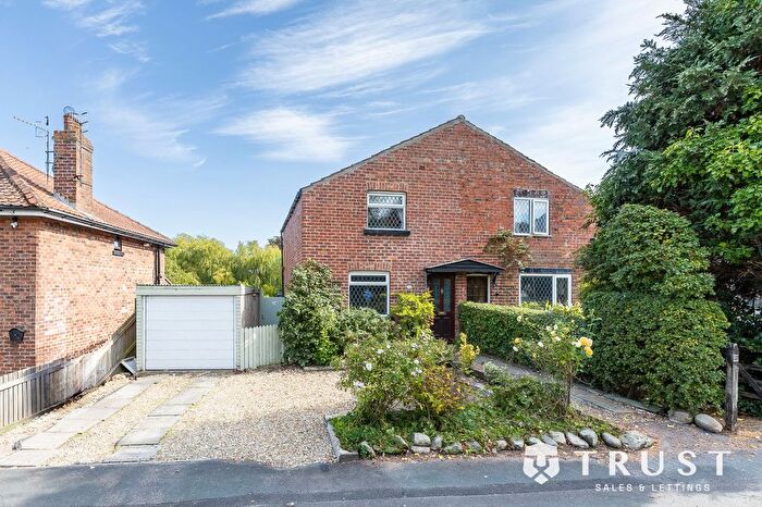 2 Bedroom Cottage For Sale In Northgate, Hunmanby, YO14