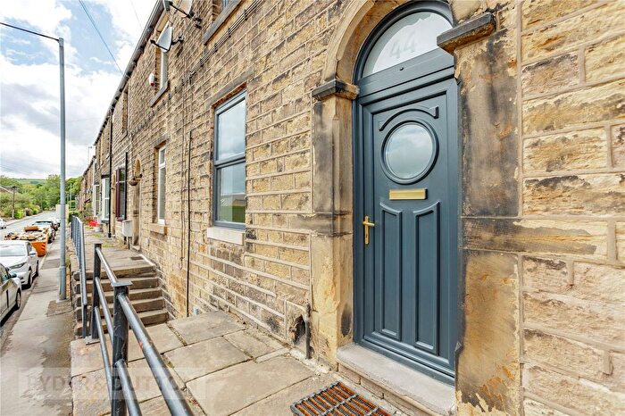 2 Bedroom Terraced House For Sale In Shaw Hall Bank Road, Greenfield, Saddleworth, OL3