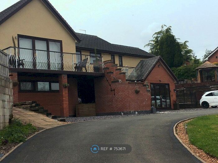 5 Bedroom Detached House To Rent In Badgers Rise, Leek, ST13