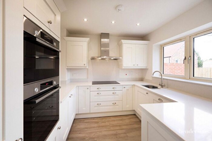 4 Bedroom Detached House For Sale In Joseph Banks Drive, Whitby, YO22