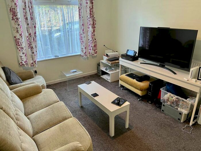 4 Bedroom Property To Rent In Elba Crescent, Crymlyn Burrows, Swansea, SA1