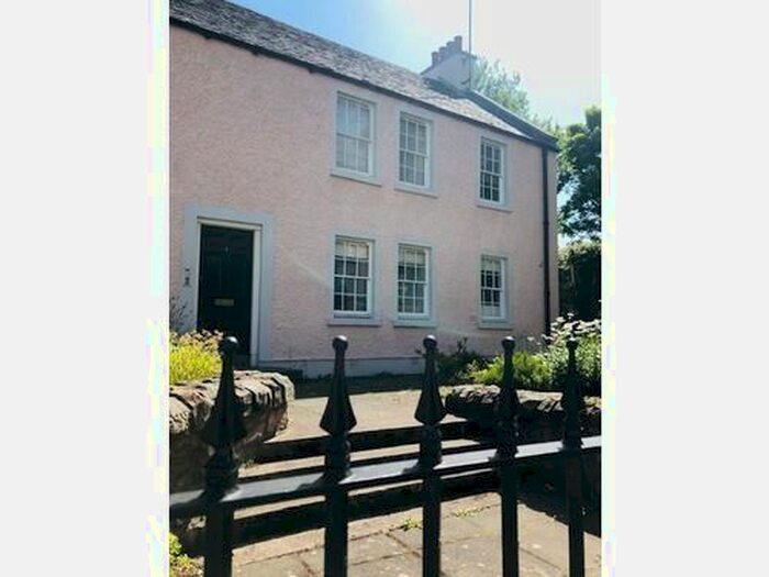 2 Bedroom Flat To Rent In Haddon's Court, Edinburgh, EH8