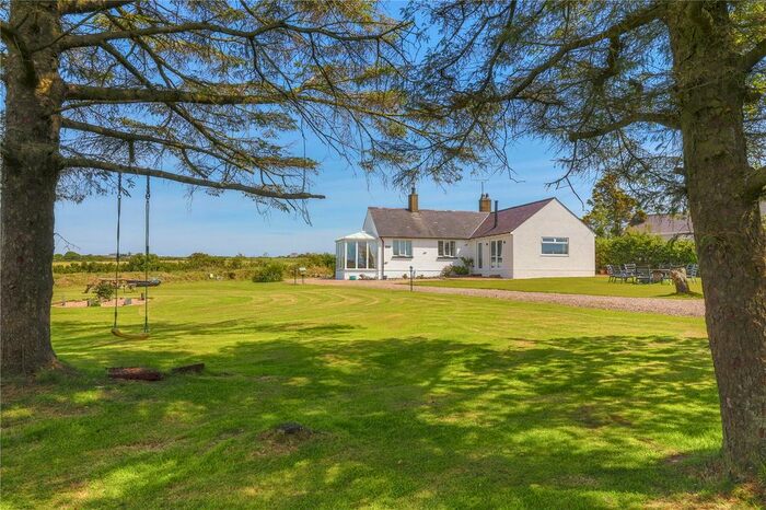 3 Bedroom Bungalow For Sale In Llangwnadl, Gwynedd, LL53