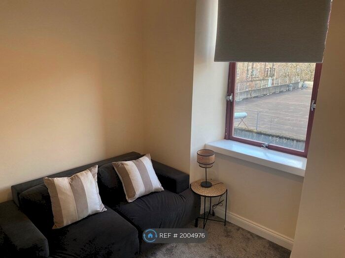 2 Bedroom Flat To Rent In Pollokshaws Road, Glasgow, G41