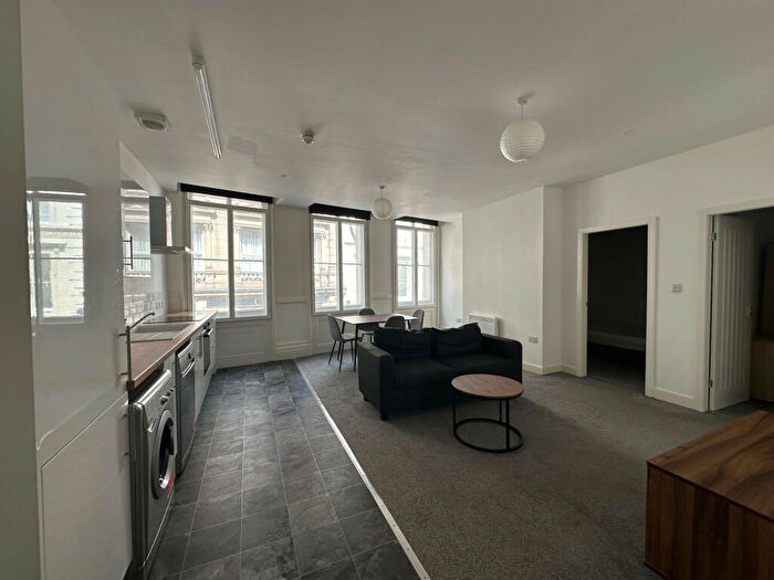 2 Bedroom Flat To Rent In , Hull, Yorkshire, HU1