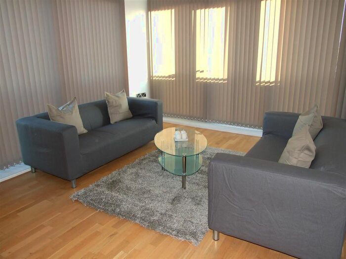 2 Bedroom Flat To Rent In Isaac Way, Manchester, M4